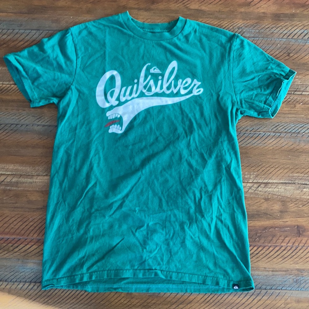 Size Medium Green Quicksilver Short Sleeve Tee , T-Shirt